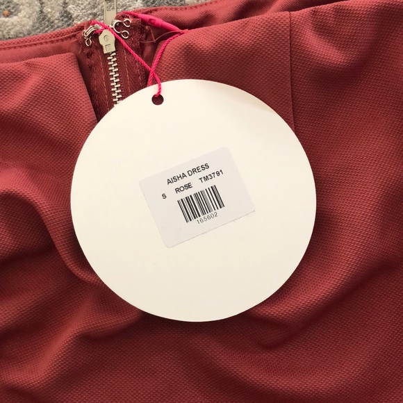 Tiger Mist Aisha off the shoulder dress NWT - Picture 3 of 8